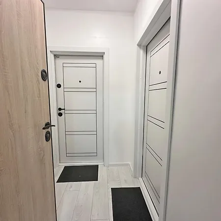 Ambiance 1 Bdr Brand New Fast Wi-fi Apartman