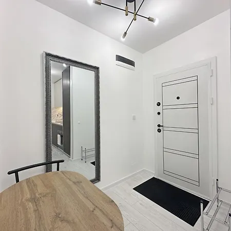 Ambiance 1 Bdr Brand New Fast Wi-fi Apartman