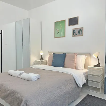 Apartman Ambiance 1 Bdr Brand New Fast Wi-fi Szófia
