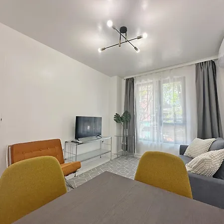 Ambiance 1 Bdr Brand New Fast Wi-fi